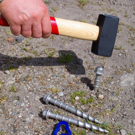 PP Screw Peg Schlag